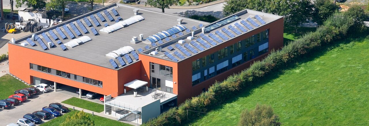 Aerial view of the building of Kuttig Electronic